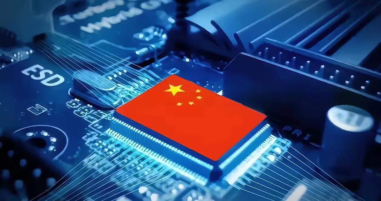 美国后悔了，最失败的战略就是对中国的封锁。
以前中国芯片都是买美国的，美国一直用