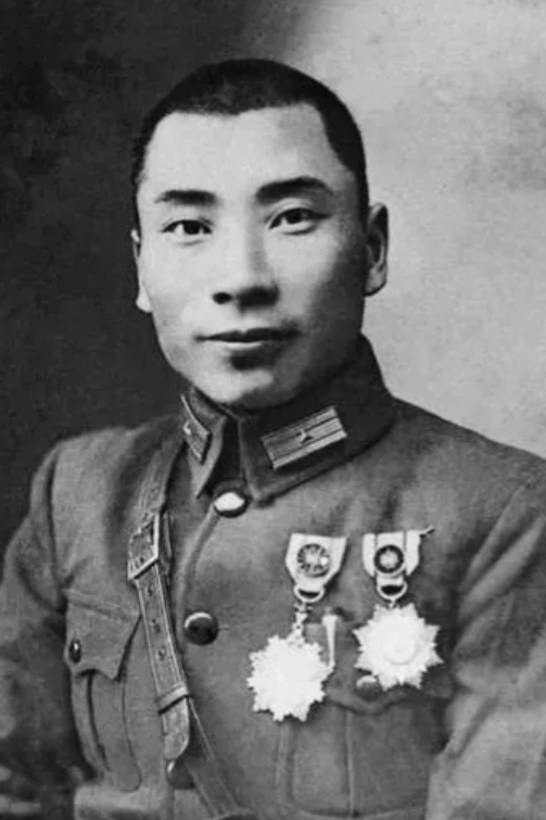 鲁西南战役结束后，王仲廉因救援不力要被判处死刑。为此，王仲廉愤怒地说道：“孙殿英
