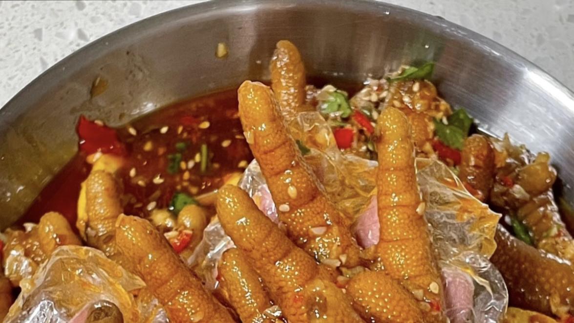 一锅鸡爪香到邻居敲门：凉拌蒜香版，追剧神器诞生记！