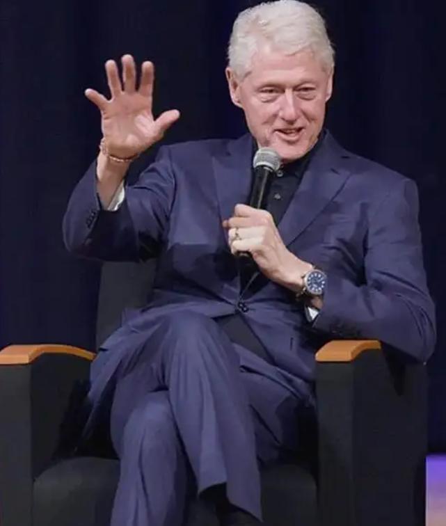 美国前总统克林顿表示，如果中国成为新的世界领导者，希望到时候中国能对美国手下留情