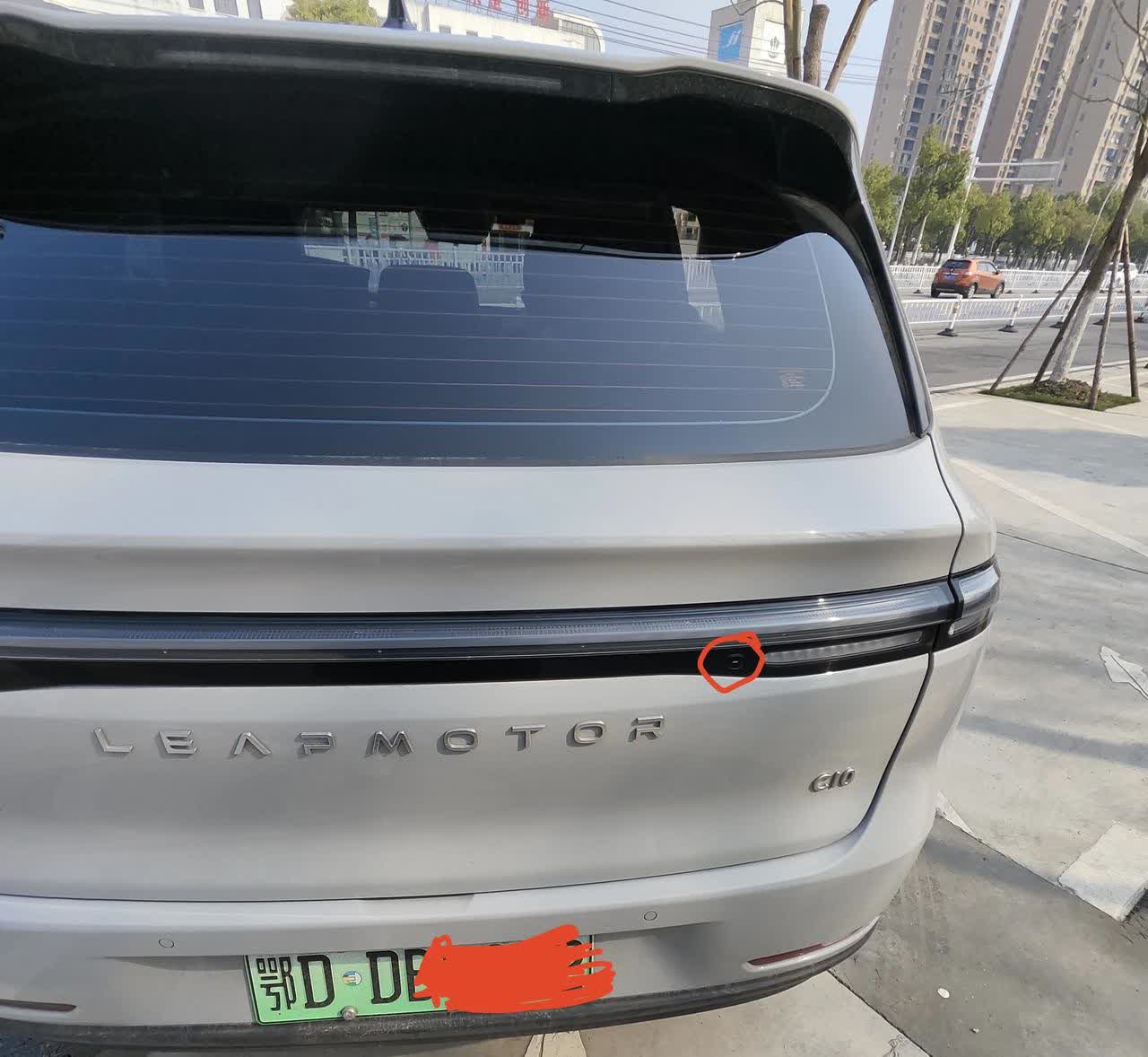 零跑C10
今儿个来吐槽下零跑C10，提前三个月就想吐槽了，今天就来说说几个特