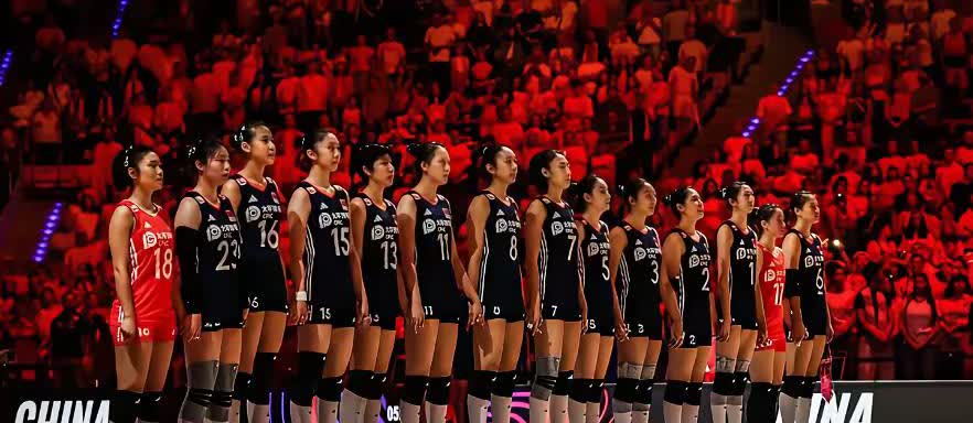 中国女排目前在漳州集训的一共有16人：
主攻：吴梦洁，庄宇珊，董禹含；
接应