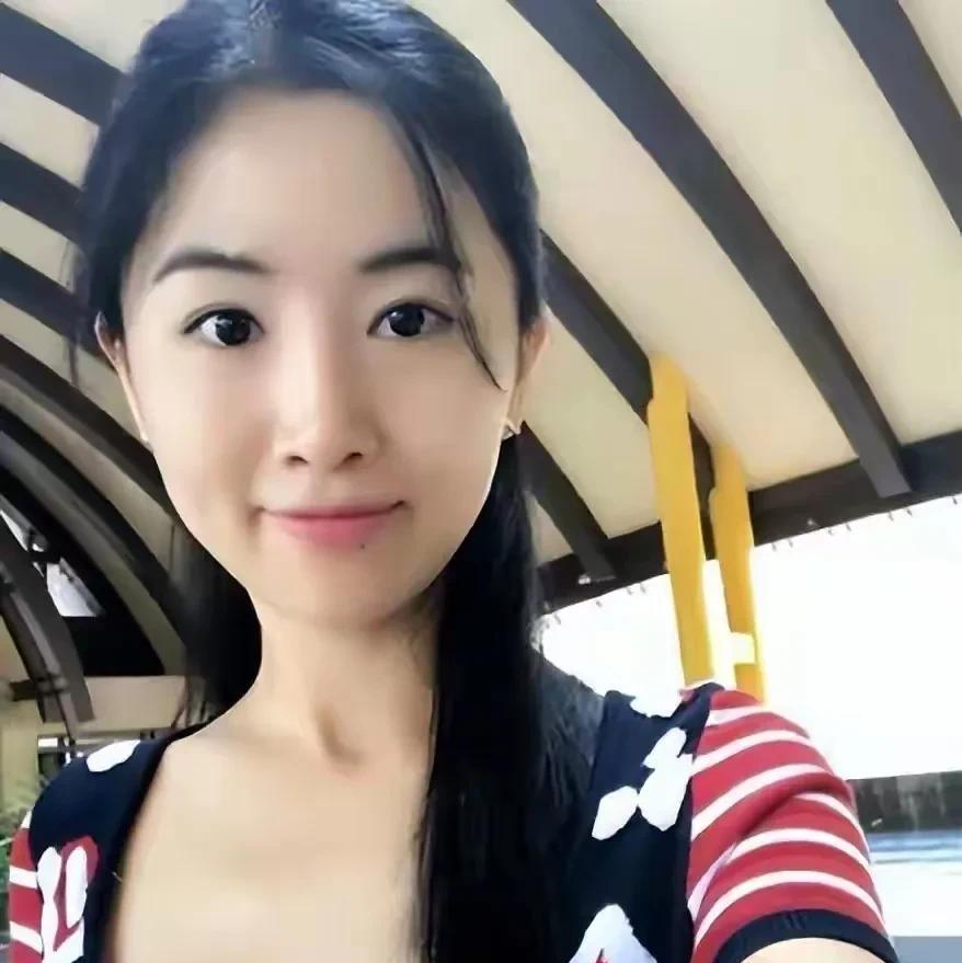 那么漂亮，却心如蛇蝎，索要千万逼死前夫的翟欣欣获刑12年，真是罪有应得！
202