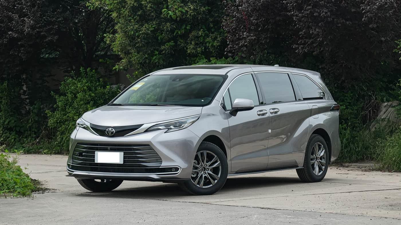 丰田版“GL8”售价亲民，外观内饰都很豪华，搭载第四代THSII混动