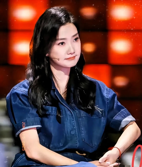 曾毅翻车了，不禁让人担心会不会连累玲花？毕竟玲花啥都没干呀。曾毅身为公众人物，这