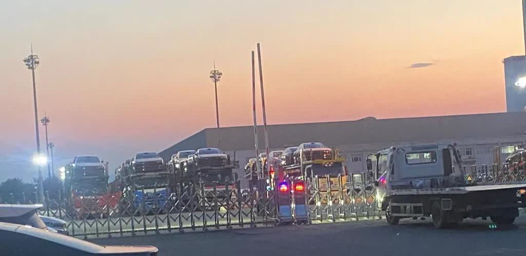 这数据看得我头皮发麻。
享界上周刚交完330台车，这周直接甩出780台的成绩单