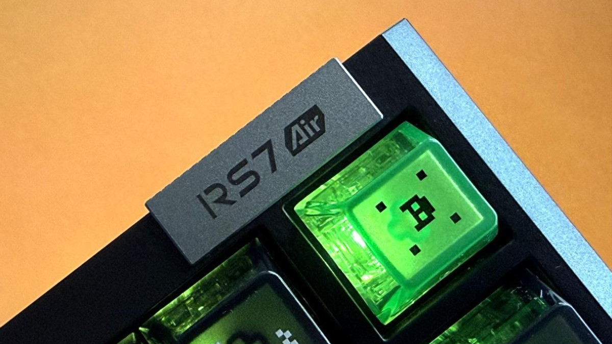 ATK RS7 AIR电竞磁轴键盘：快人一步的电竞新体验