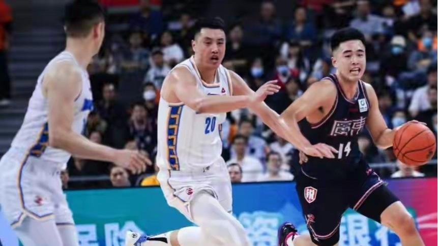 除胡明轩、徐杰之外，又一名后卫助力广东，京沪浙恐难与之争雄