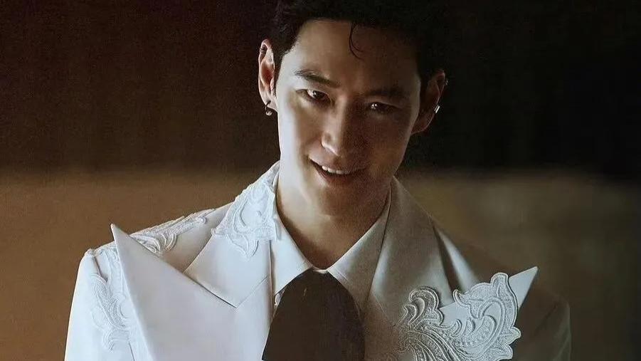 2025首播第一！复仇爽剧《模范出租车3》回归，上演跨国之恋