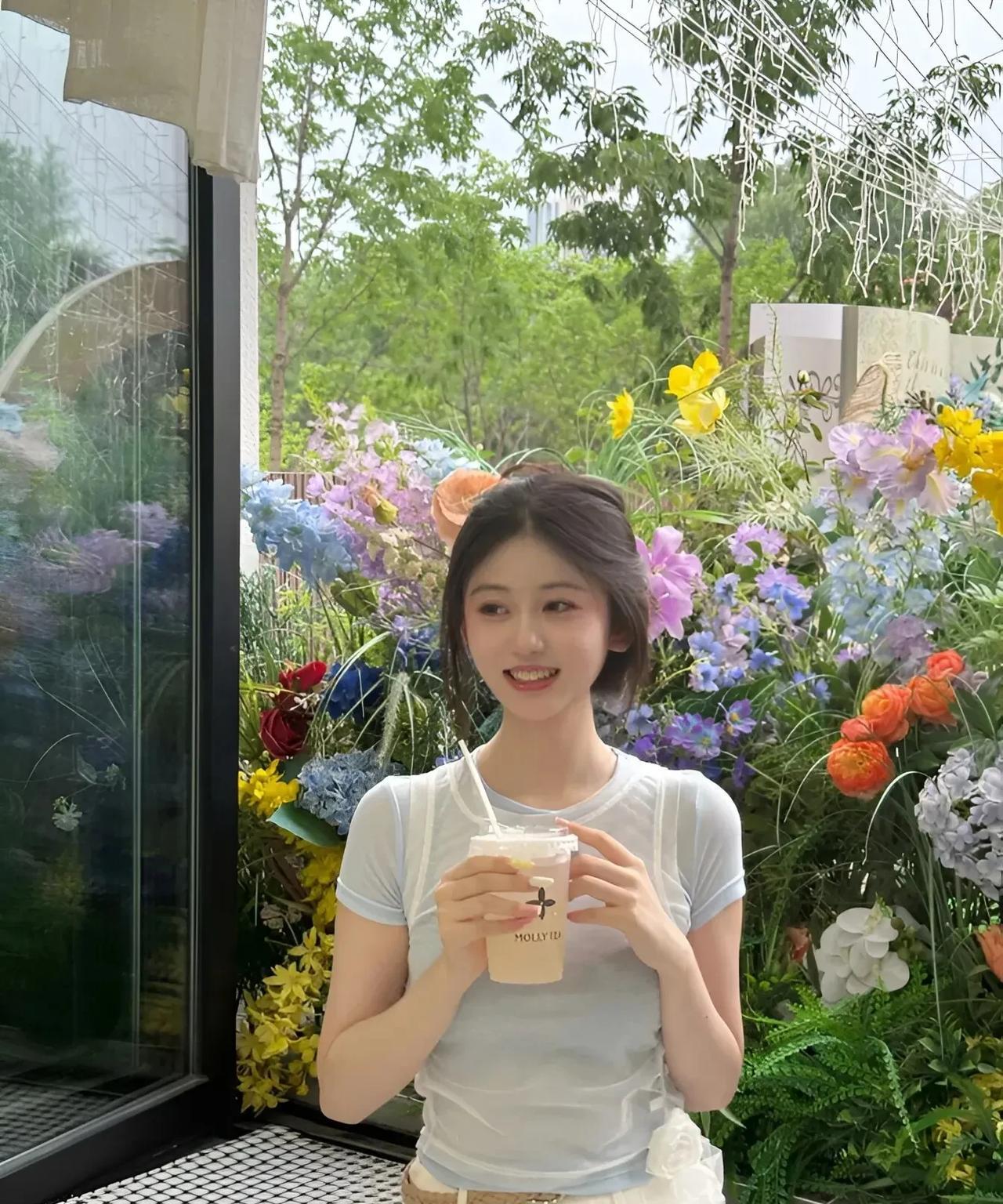 小时候在农村长大，有件事情都没给父母说过，那时都是好多小朋友一起玩，我刚上学，也