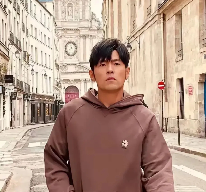 怪不得周杰伦不表态，原来他爸爸祖籍是福建的，真的没看错我的偶像，追了十几年他的歌