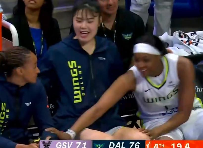 #WNBA# 关注李月汝的看这里！李月汝今天在飞翼队首秀，场场败的飞翼队难得在自