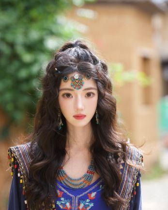 许莉莎对许凯的诉求就是：向她和大金道歉，承认欺骗和伤害女性的事实。
估计很难实现