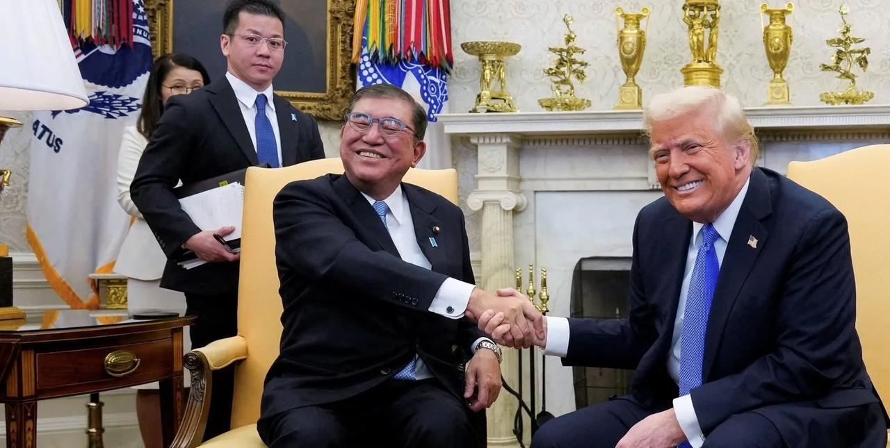 7月23日，特朗普突然宣布和日本达成了重大贸易协议，将日本的对等关税从25%大幅
