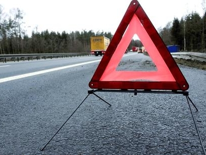 汽车在高速出故障怎么办？车车教你化险为夷