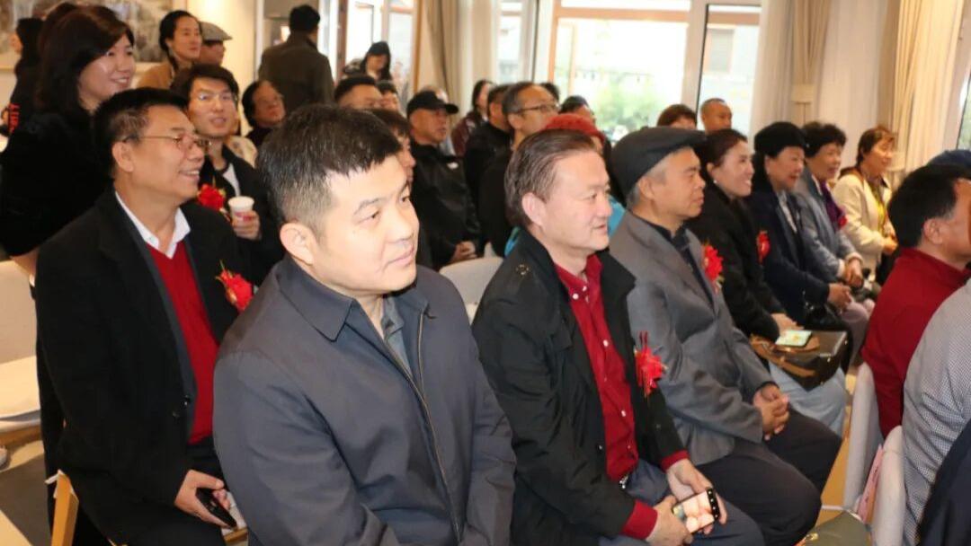 丹青载道 笔墨润商 | “丹青秋韵——凤岭雅集”共绘艺术与企业融合新图景