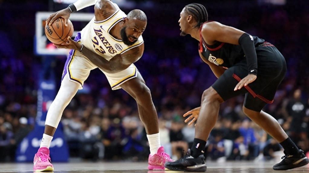 湖人消息：裁判报告出炉，防守进步喜人，淘汰赛赛程公布