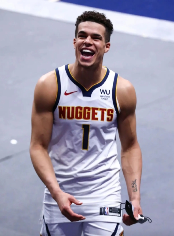 ［交易］据传篮网雄鹿勇士有一笔围绕小波特的大交易板上钉钉了？
篮网：出小波特+赵