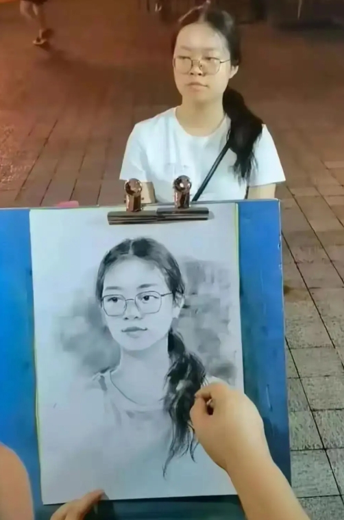 昧良心的钱咱不能挣，该咋画就咋画