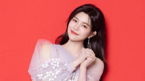 陈妍希离婚后约会笑的合不拢嘴，网友：早生贵子！