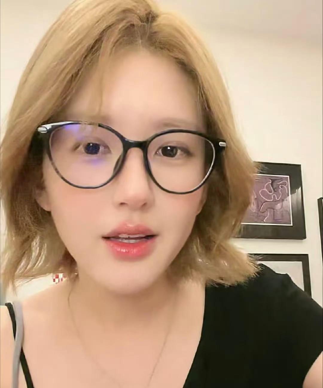 今晚过后
赵露思彻底与演员这个行业说再见了，她说姐现在忍不了任何人，人与人合作都