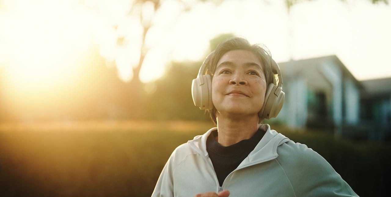 托尔在《新世界》中说：“有的时候，放下一些事情比维护它或抓住它更有力量。”
真正