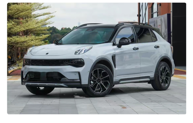 2023款领克01两驱Pro版适合购买不
问问车友们现在适合入手不，大概多少落地