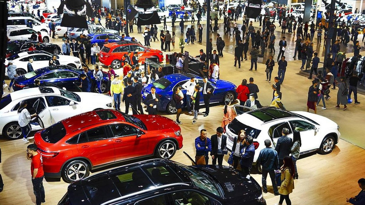 多家新势力10月销量创纪录，理想掉队，“车二代”发力