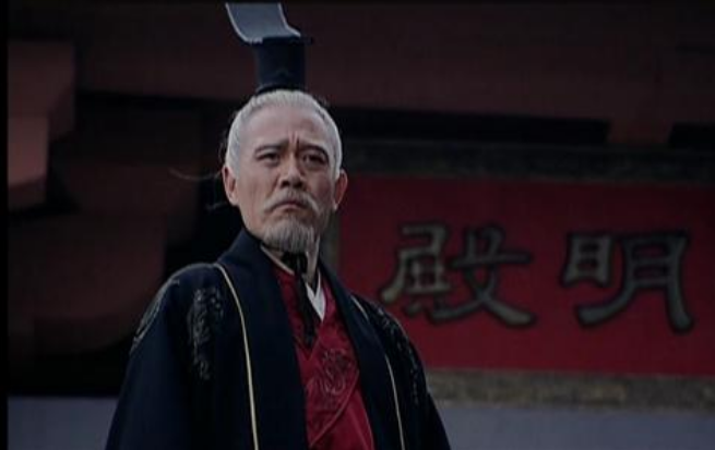 为什么卫青去世后，汉武帝灭了卫氏满门？因为卫氏触碰了汉武帝的底线——威胁皇权。