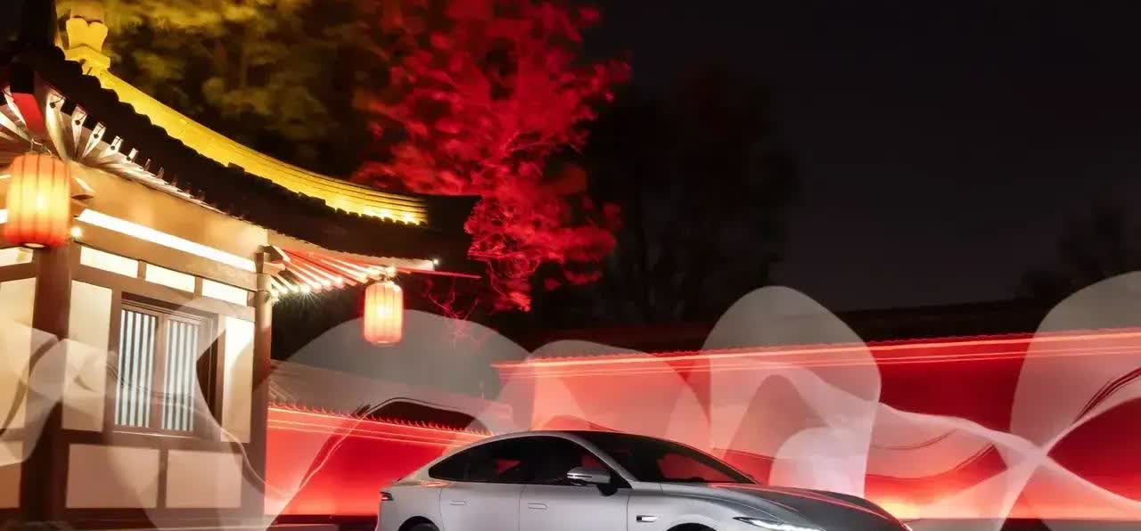 这就是赤裸裸的现实！
油车30万：使用10年，油费10万
纯电车30万：使用