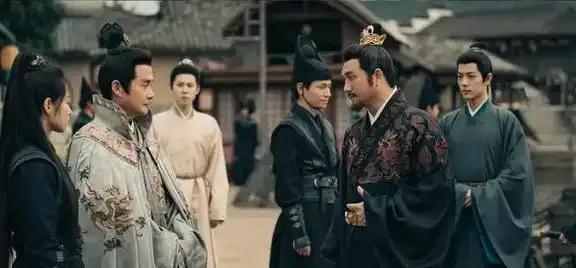藏海传：藏海当上监正，知道了癸玺的秘密。庄芦隐还想当中军都督一职，但藏海劝他不要