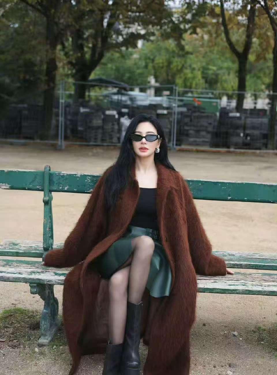 娱乐圈最狠的女明星就是张雨绮了
真是没想到
她的颜值是真能打，轮廓分明下颌骨清晰