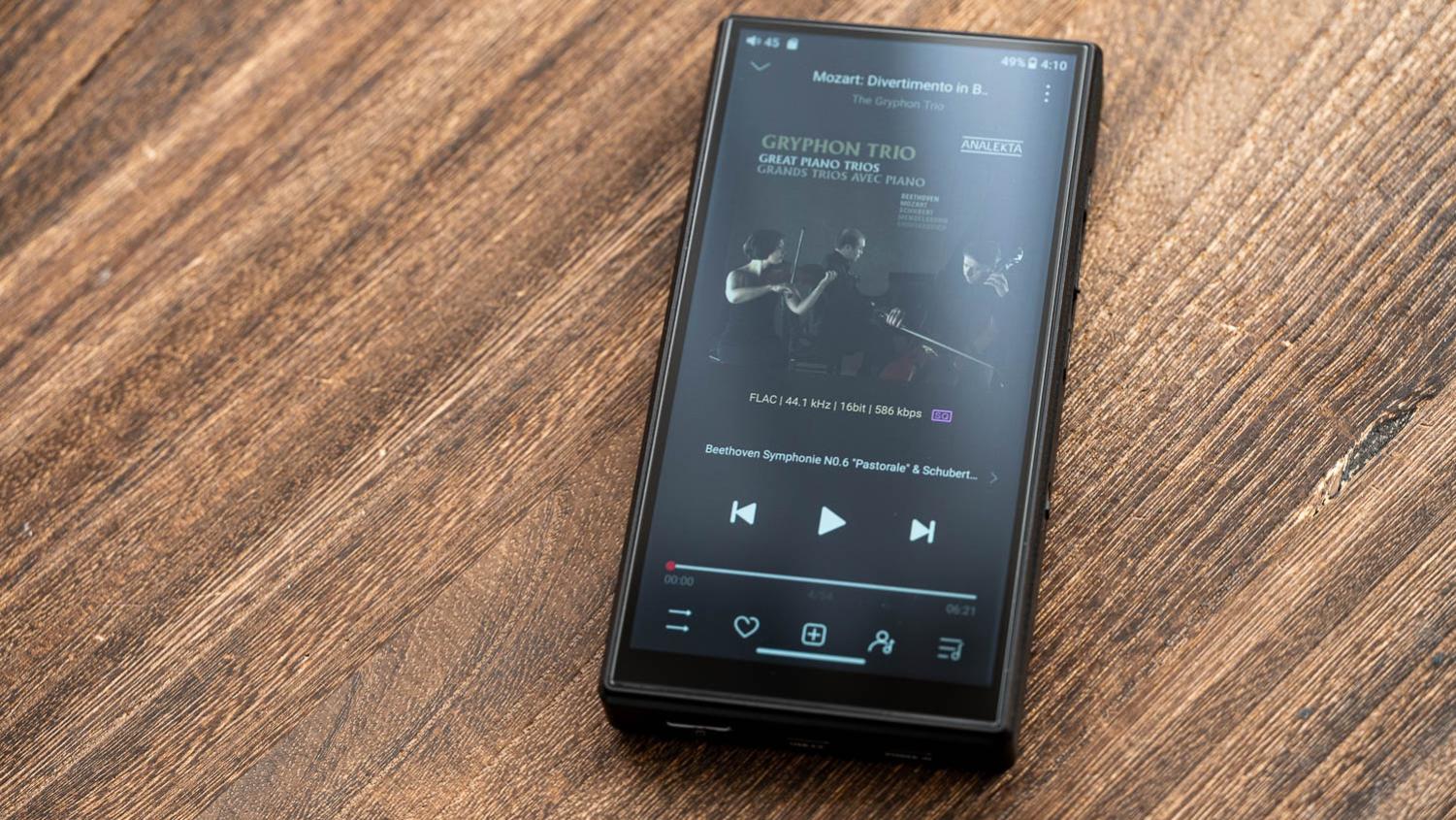 主观视角聊聊飞傲M33 R2R这台“后来者”的破局思路