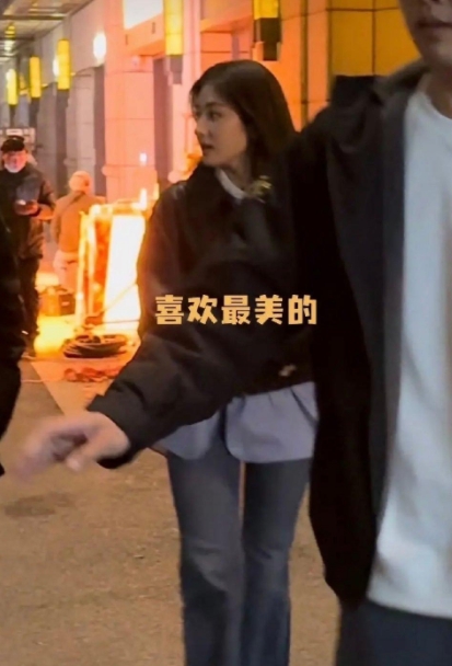 这竟然是生图 李兰迪胖过 没有丑过