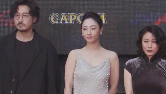 白百何VS王传君：内娱两大“刺头”，为了东京电影节奖杯撕起来了？