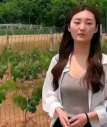 到底是谁成就了谁？人呐，就是不能高看自己，还得知道自己是几斤几两，陈亚楠如果不认