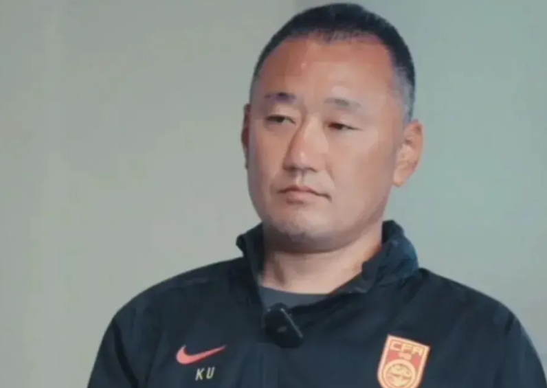 今天看到一篇报道，在我国U17执教的日本籍主帅上村健一说：中国孩子的足球天赋是非
