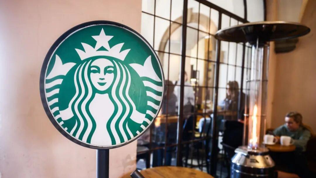 博裕当搭子后，星巴克还将在华继续直接运营好些业务：CIP和FSC都在列