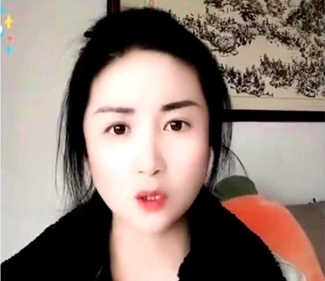 女子在网上吐槽，当初结婚生孩子后，让孩子跟了自己的姓，老公和公公都没有反对，不料