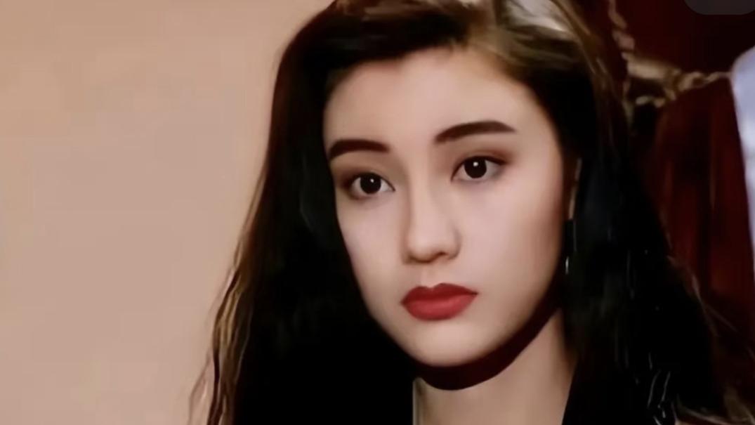 豪门贵妇的“烦恼”：李嘉欣每月200万零花钱，竟被吐槽“不够花”？