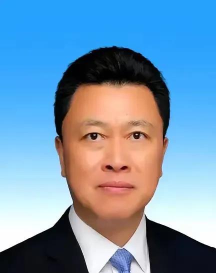 中国的大地上有出了一个好书记！
一个为民办实事的好官员，为人清廉，为官清明。
前