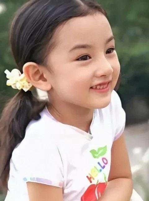 #记录我的2025#
#宋祖儿 #从小美到大 #颜值基因
