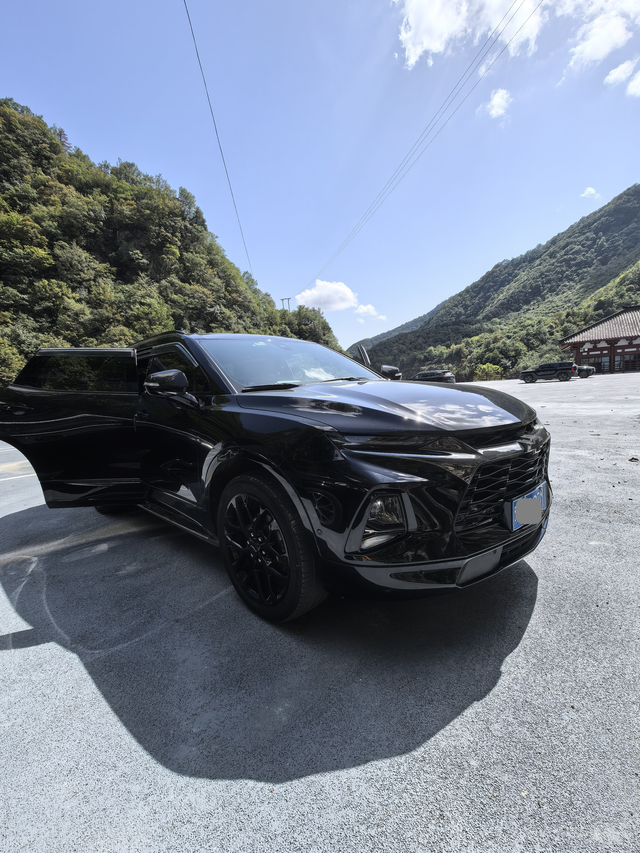 两次都买了雪佛兰是为了啥
如果说第一台景程是缺钱才做出的选择，那么又一次选择了开