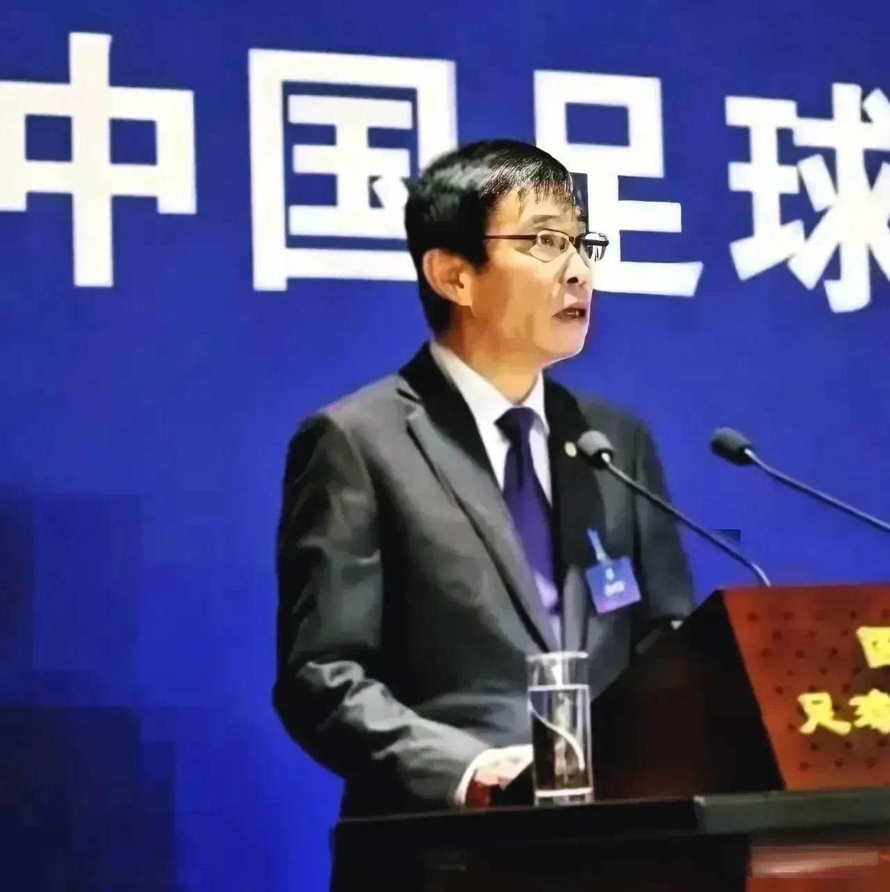 谁都没想到，比亚迪棋高一招啊。在别人纷纷撤场的时刻选择资助国足7500万，比亚迪