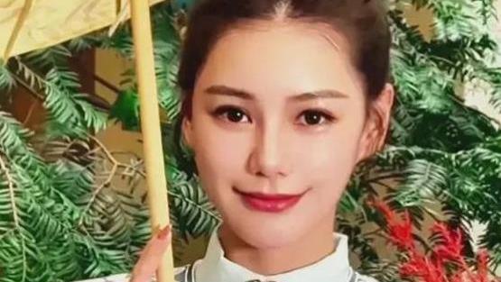 曝汪小菲夫妻再次返台，现身机场走出时装秀范，两身穿搭价值5万