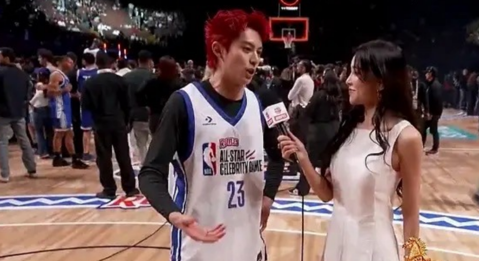  2026 NBA全明星名人赛战报

字母哥队 65-58 战胜安东尼队￼￼￼