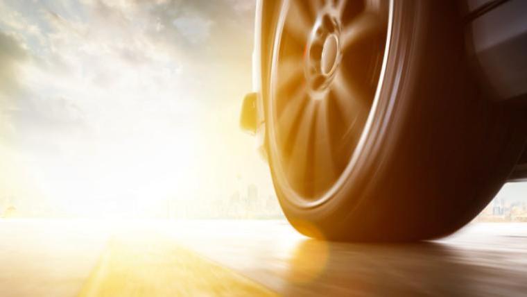 限制汽车百公里加速，造车新势力到底谁快乐不起来了？