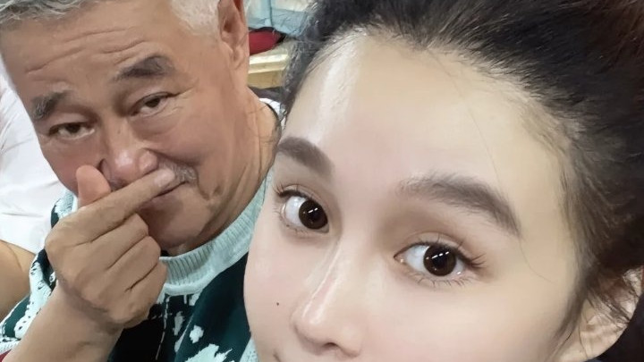 赵本山女儿直播被怼高情商回应获赞