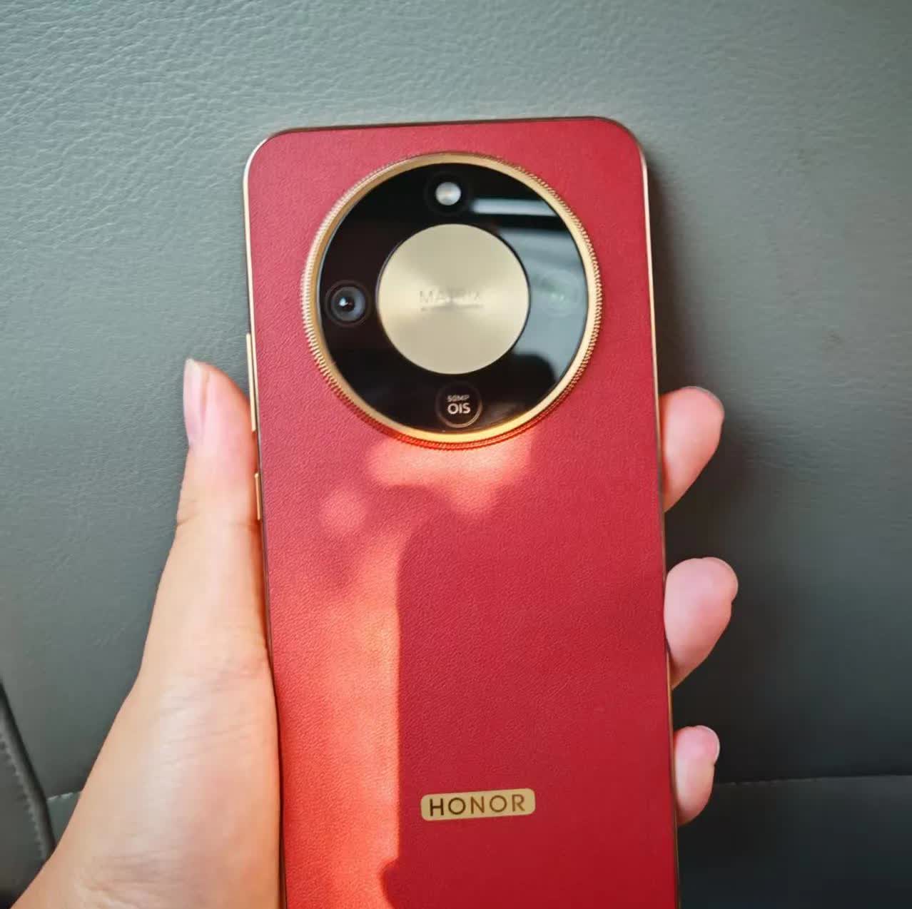 荣耀X70是电子垃圾？销量说明了一切!
[灵光一闪]荣耀X70一发布就质疑声不