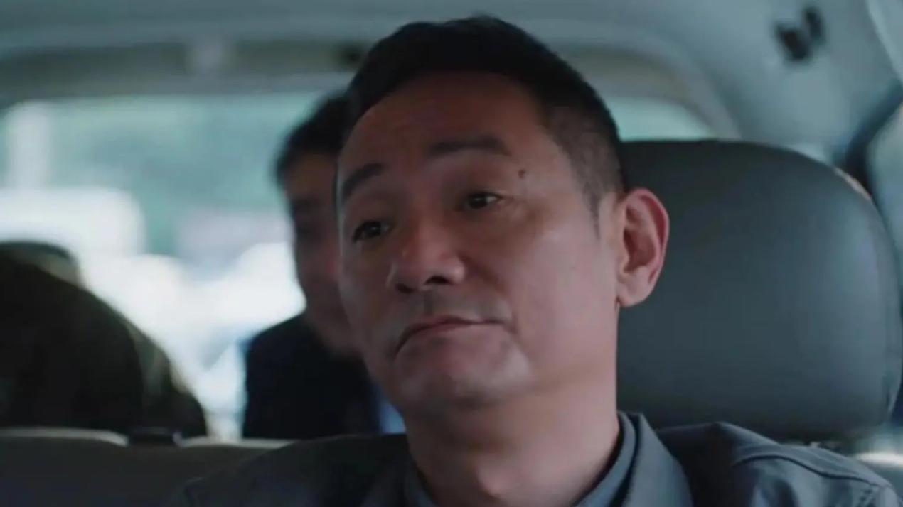 别被偏见和情绪左右，那样只会让自己“迷失方向”